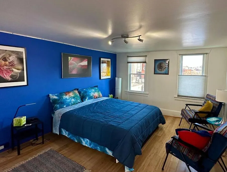 Unique Artsy 2 Bdrm Apt 1.5 Mi From Downtown Pittsburgh 0*,  United States