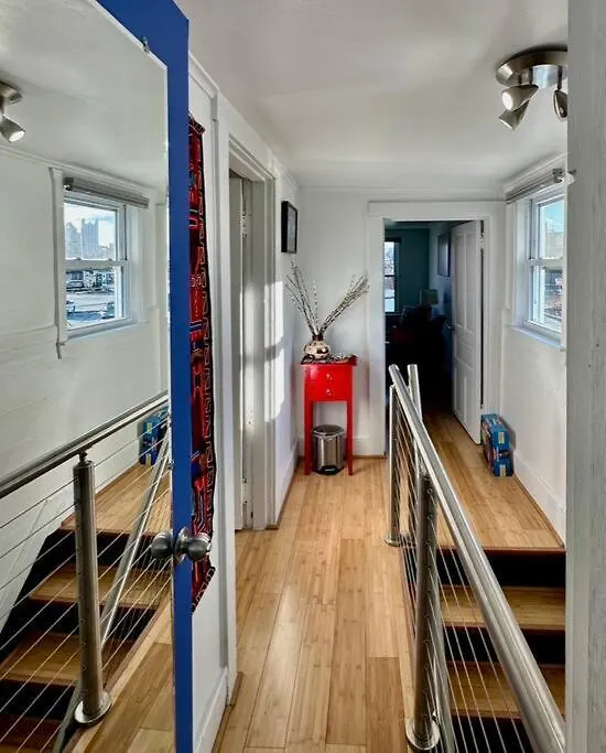 Apartment Unique Artsy 2 Bdrm Apt 1.5 Mi From Downtown Pittsburgh