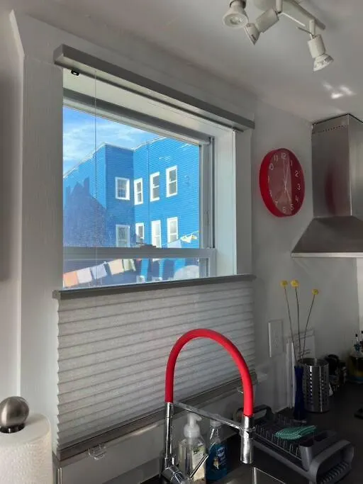 Unique Artsy 2 Bdrm Apt 1.5 Mi From Downtown Pittsburgh Apartment